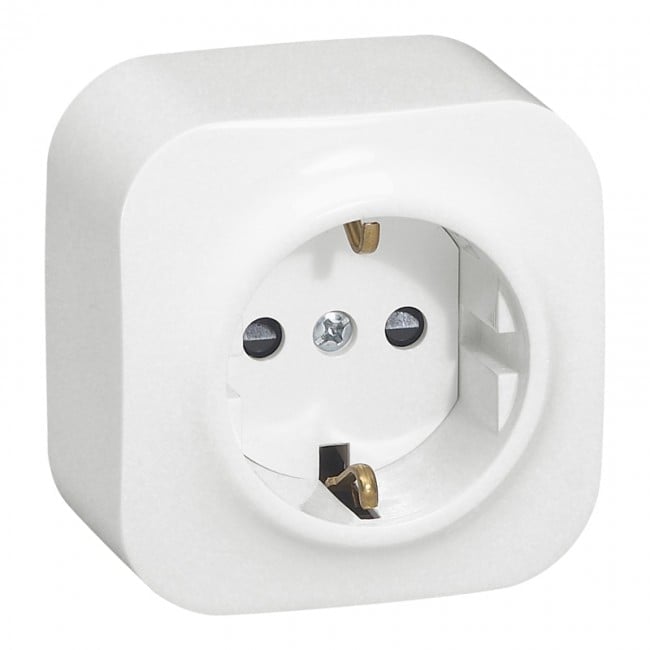 Pistik 782411 2P+E schuko 16A valge