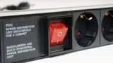 Toitejaotur FRP‑8 1U 19" rackile (2/3)