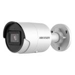 KAAMERAMAAILM.EE - Hikvision 4MP mini bullet valvekaamera on valge silindriline kaamera, millel on ümmargune alus seinale paigaldamiseks, millel on must objektiivi kate ja Hikvisioni logo.