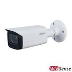 KAAMERAMAAILM.EE - Valge, ristkülikukujuline Dahua IPC-HFW3441T-ZAS 4MP IP-torukaamera - Wizsense IR60m mSD audio alarm 2.7-13.5 on paigaldatud seinakinnitusele, millel on must objektiiv ja WizSense'i logo pildi paremas alumises nurgas.