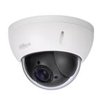 KAAMERAMAAILM.EE - Valge kuppelkaamera, mille läbipaistev kate paljastab musta objektiivi. Korpusele on trükitud "Dahua", mis tähistab seda kui Dahua SD22204UE-GN Starlight 2MP IP mini PTZ kaamerat, millel on 4x suum, WDR, IVS, IP66 ja IK10 hinnangud.