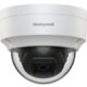KAAMERAMAAILM.EE - Honeywelli valge 5MP võrgu kuppelkaamera TDN, mille läbipaistev kate näitab kaamera objektiivi sees.