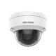 KAAMERAMAAILM.EE - Valge HikVision 4MP kuppelkaamera 2,8 mm IR 30m, IP67 kuppel turvakaamera läbipaistva klaaskattega ja musta objektiiviga on näidatud eestpoolt tavalisel taustal.